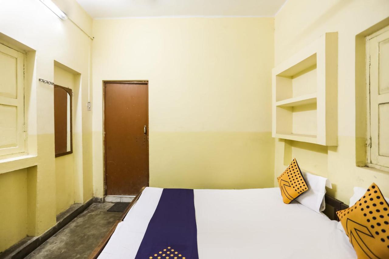 Spot On 64751 Hotel Shivani Palace Muthiganj Exteriör bild