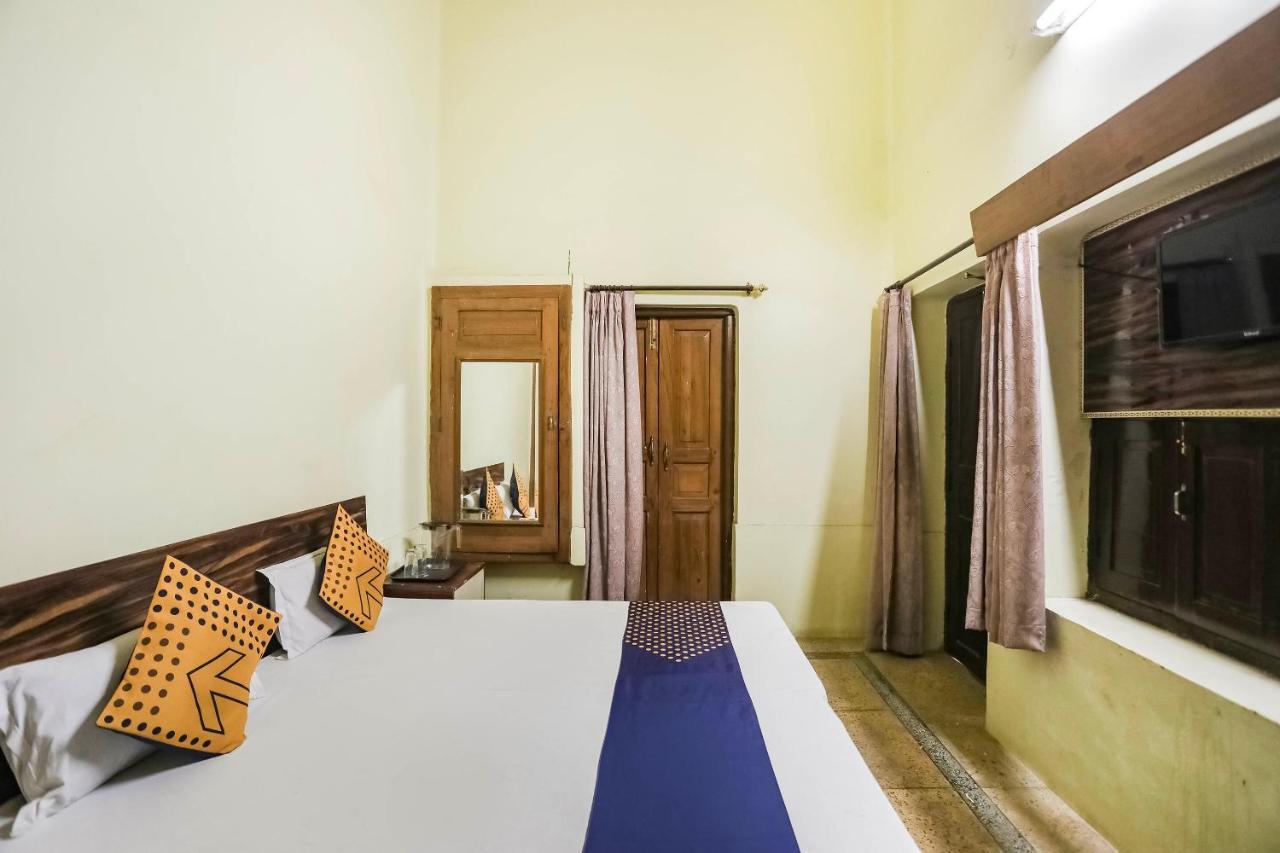 Spot On 64751 Hotel Shivani Palace Muthiganj Exteriör bild